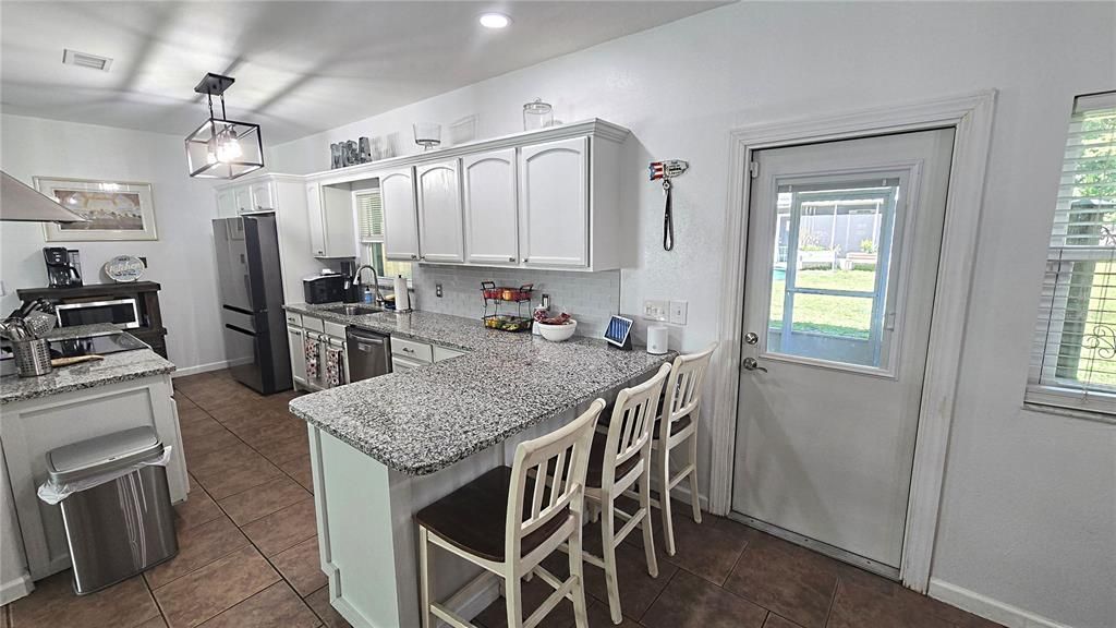 For Sale: $489,900 (4 beds, 3 baths, 2402 Square Feet)