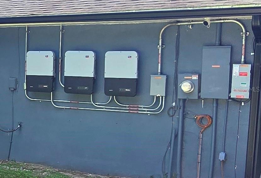 For Sale: $489,900 (4 beds, 3 baths, 2402 Square Feet)