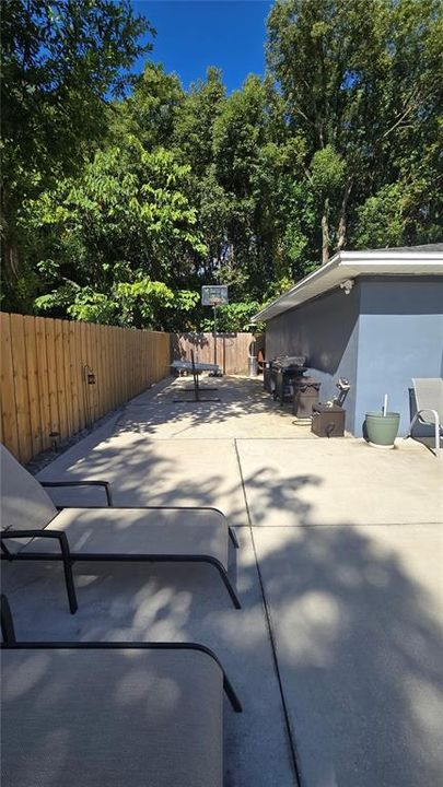 For Sale: $489,900 (4 beds, 3 baths, 2402 Square Feet)