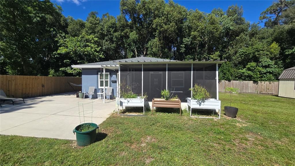 For Sale: $489,900 (4 beds, 3 baths, 2402 Square Feet)