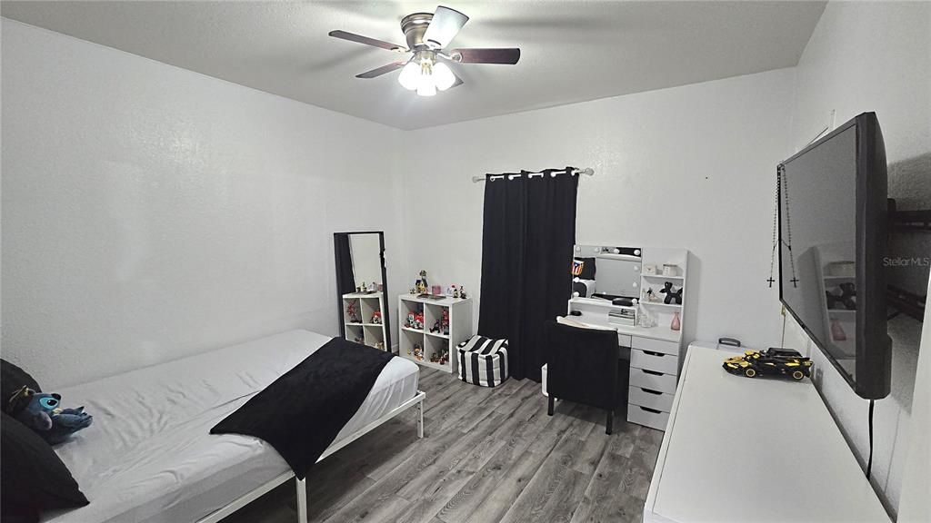 For Sale: $489,900 (4 beds, 3 baths, 2402 Square Feet)