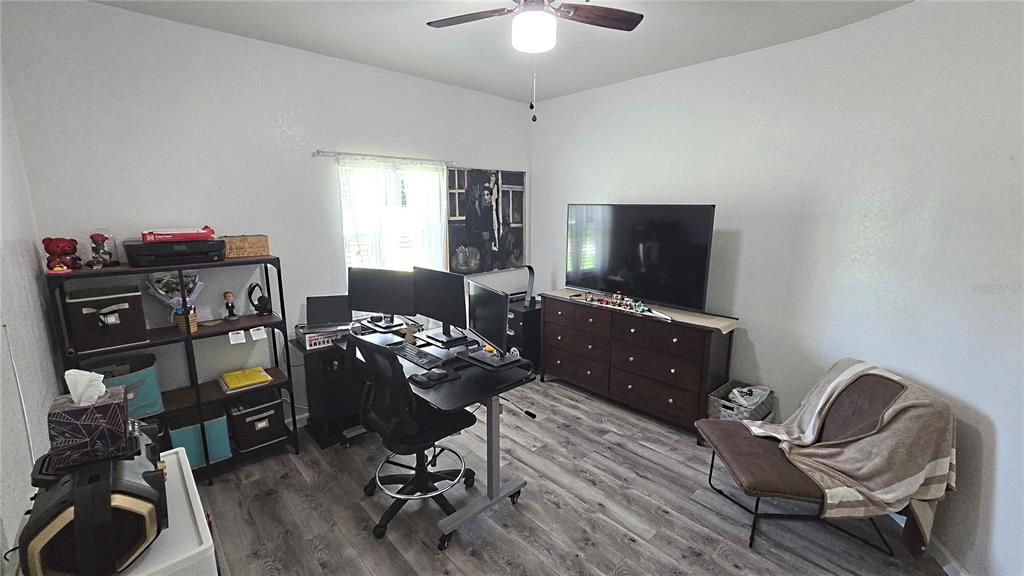 For Sale: $489,900 (4 beds, 3 baths, 2402 Square Feet)