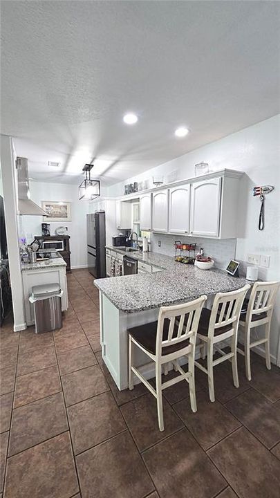 For Sale: $489,900 (4 beds, 3 baths, 2402 Square Feet)