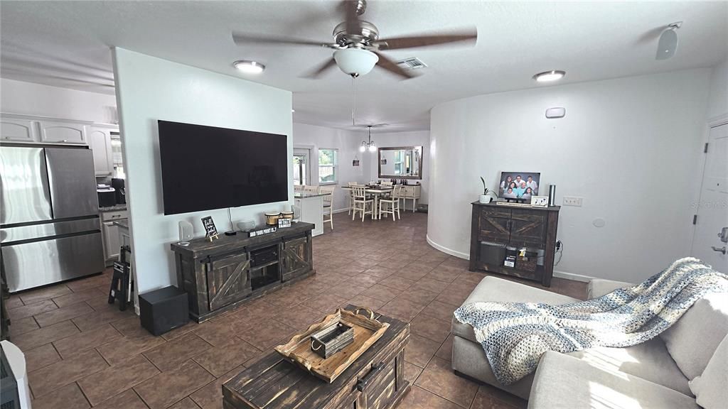 For Sale: $489,900 (4 beds, 3 baths, 2402 Square Feet)