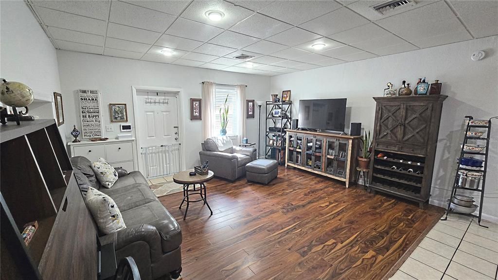 For Sale: $489,900 (4 beds, 3 baths, 2402 Square Feet)