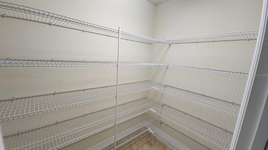 En Renta: $3,300 (4 camas, 2 baños, 2994 Pies cuadrados)