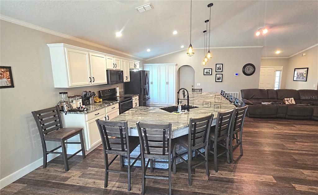 En Venta: $309,900 (3 camas, 2 baños, 1612 Pies cuadrados)