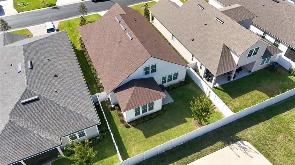 En Venta: $678,000 (3 camas, 3 baños, 2699 Pies cuadrados)