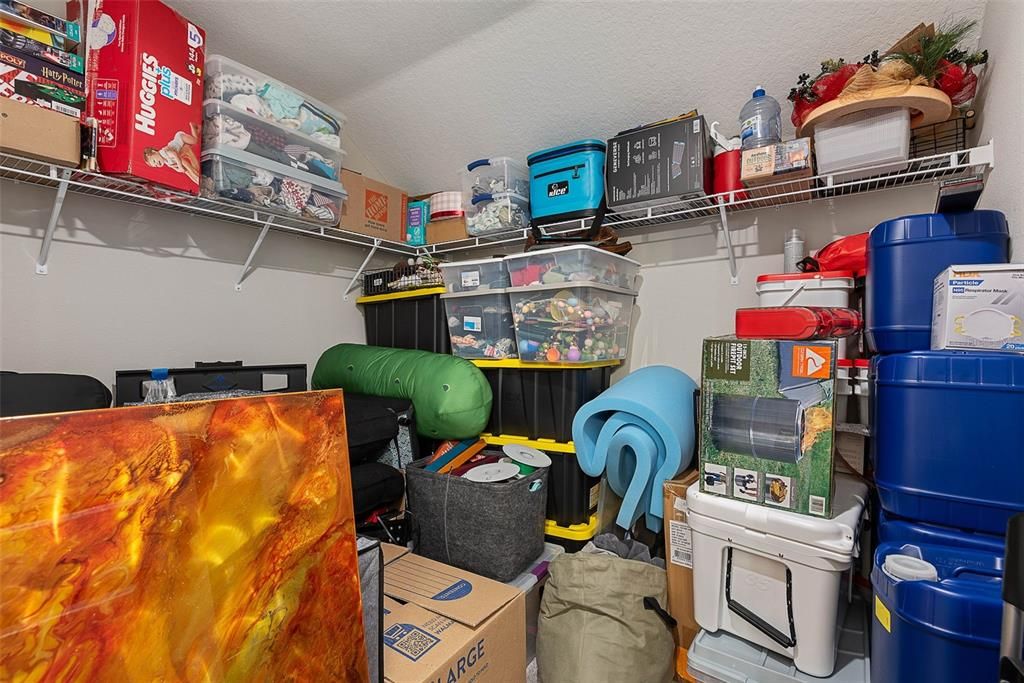 En Venta: $678,000 (3 camas, 3 baños, 2699 Pies cuadrados)