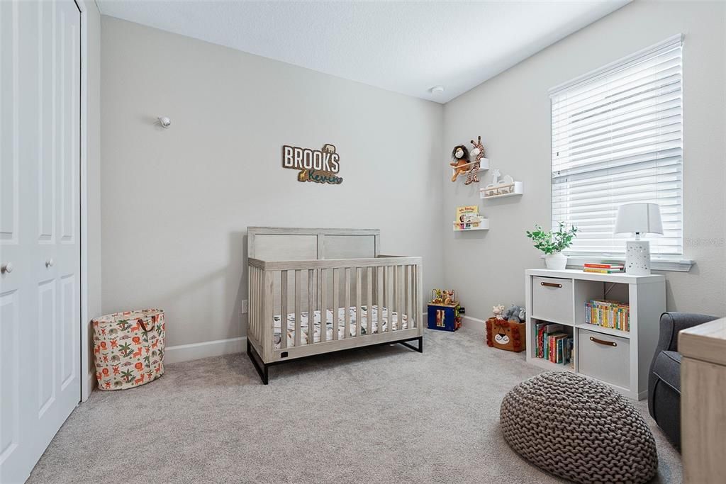 En Venta: $678,000 (3 camas, 3 baños, 2699 Pies cuadrados)