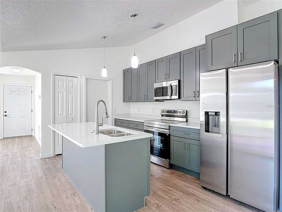 En Venta: $319,900 (3 camas, 2 baños, 1440 Pies cuadrados)