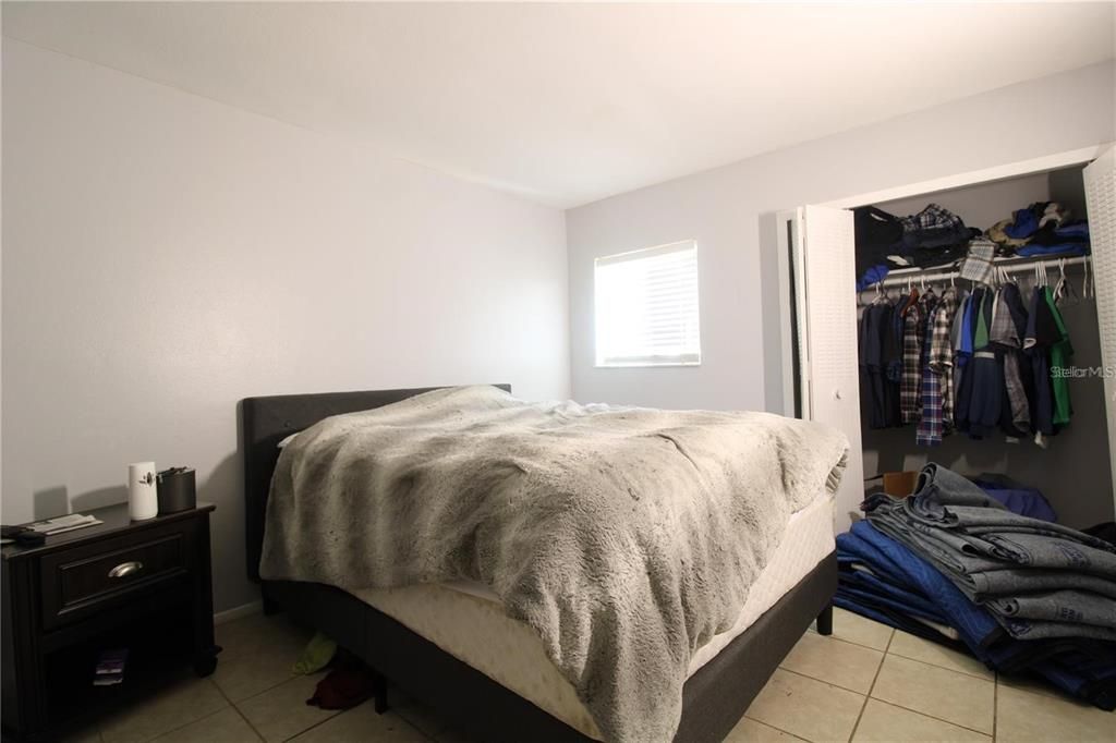 待售: $110,000 (1 贝兹, 1 浴室, 785 平方英尺)