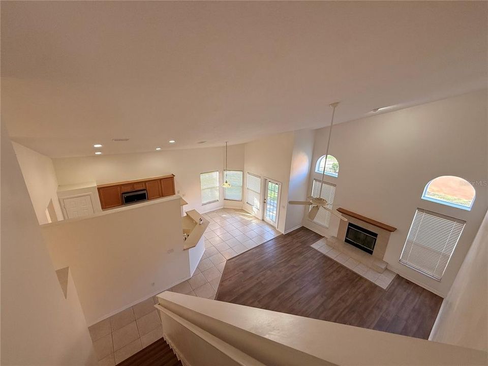 出租: $2,700 (4 贝兹, 2 浴室, 2375 平方英尺)