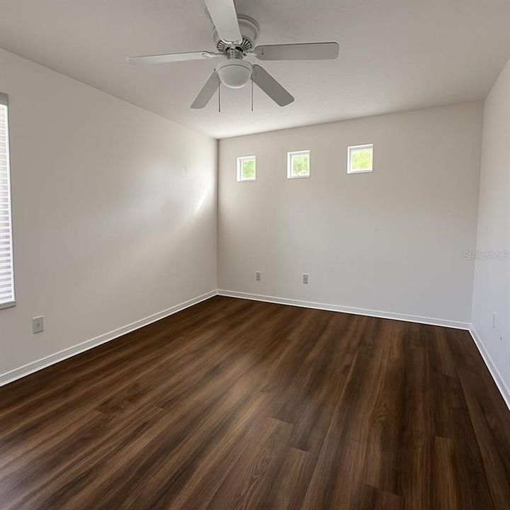 出租: $2,700 (4 贝兹, 2 浴室, 2375 平方英尺)