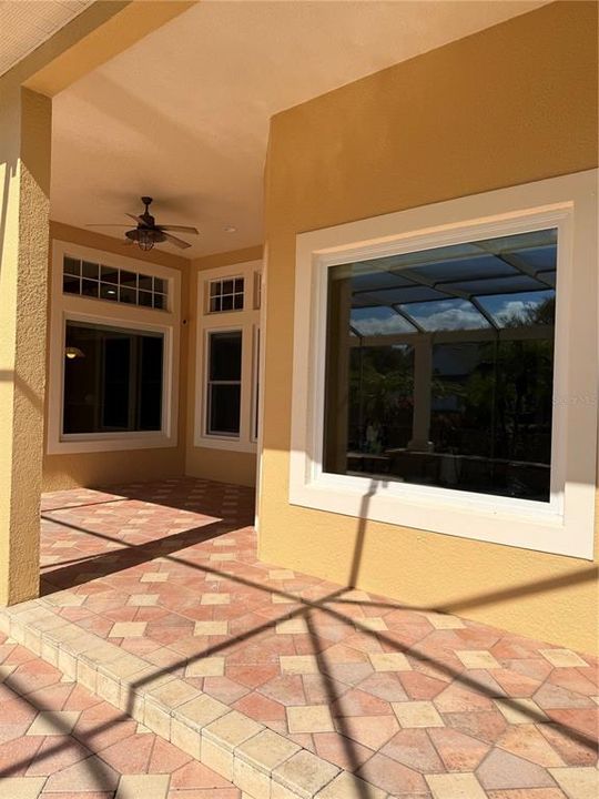 En Venta: $1,279,000 (4 camas, 3 baños, 2523 Pies cuadrados)