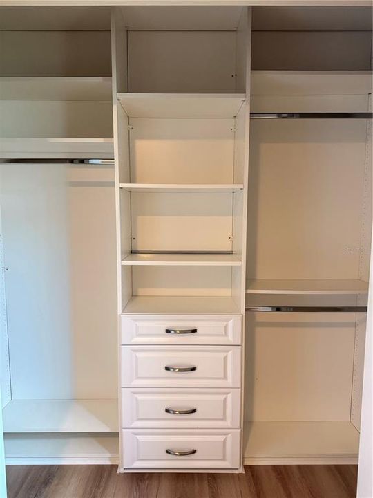 En Venta: $1,279,000 (4 camas, 3 baños, 2523 Pies cuadrados)