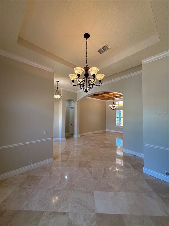 En Venta: $1,279,000 (4 camas, 3 baños, 2523 Pies cuadrados)