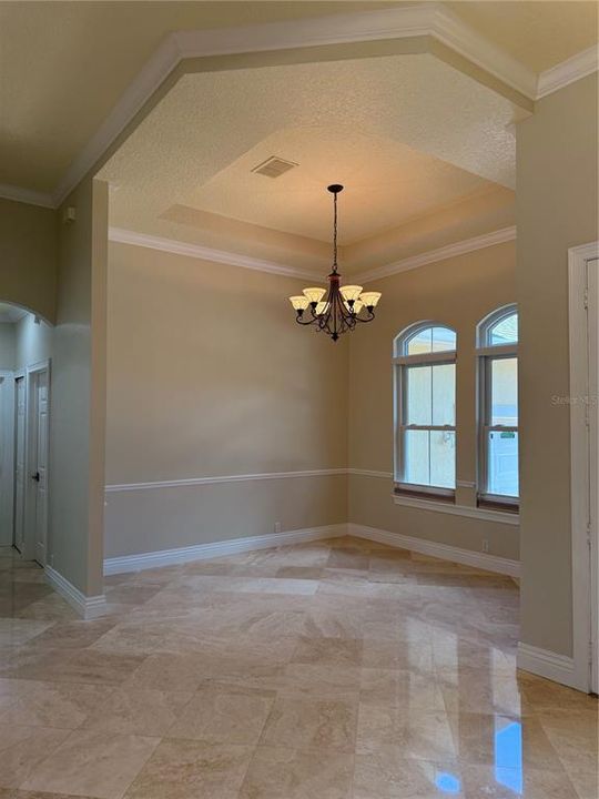 En Venta: $1,279,000 (4 camas, 3 baños, 2523 Pies cuadrados)