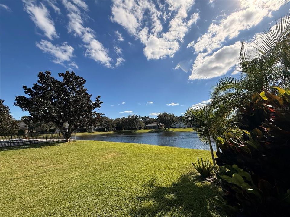 En Venta: $1,279,000 (4 camas, 3 baños, 2523 Pies cuadrados)