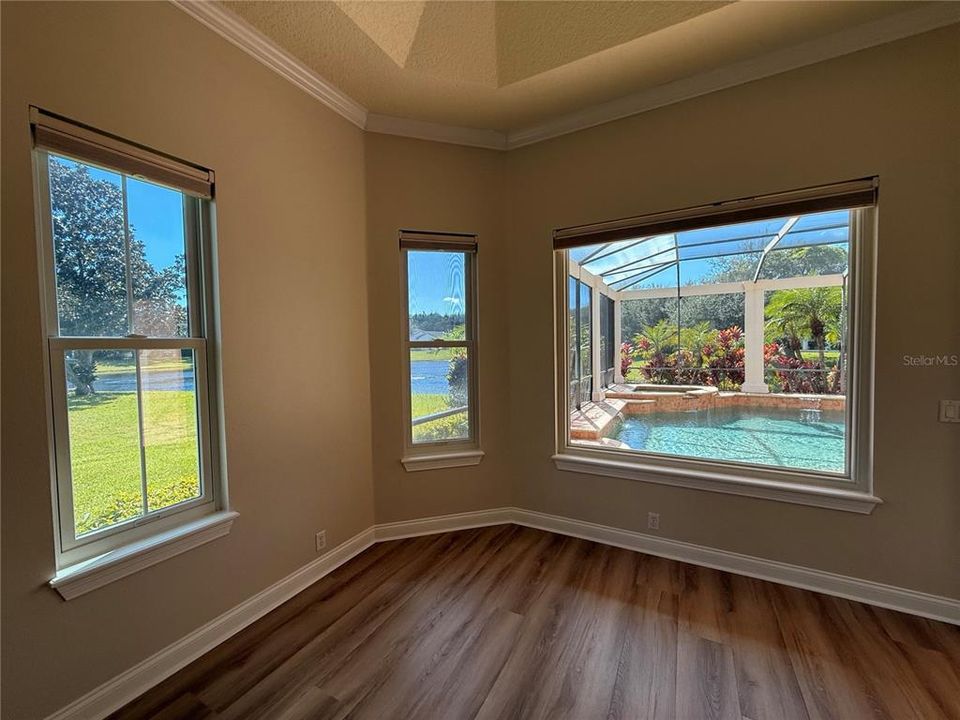 En Venta: $1,279,000 (4 camas, 3 baños, 2523 Pies cuadrados)