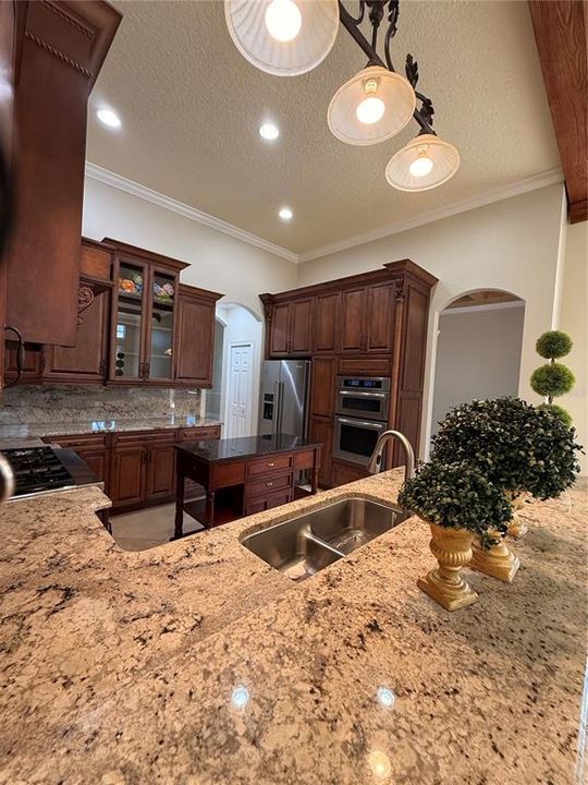 En Venta: $1,279,000 (4 camas, 3 baños, 2523 Pies cuadrados)