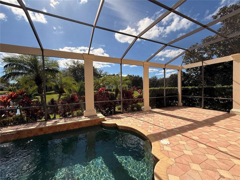 En Venta: $1,279,000 (4 camas, 3 baños, 2523 Pies cuadrados)