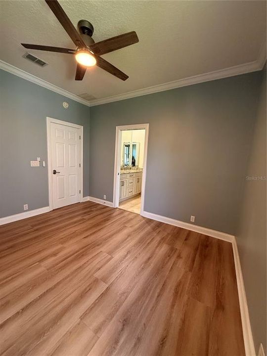 En Venta: $1,279,000 (4 camas, 3 baños, 2523 Pies cuadrados)