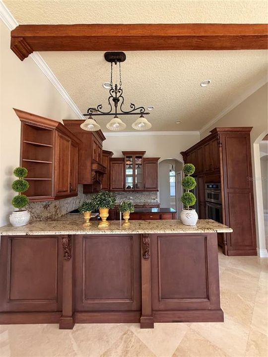 En Venta: $1,279,000 (4 camas, 3 baños, 2523 Pies cuadrados)