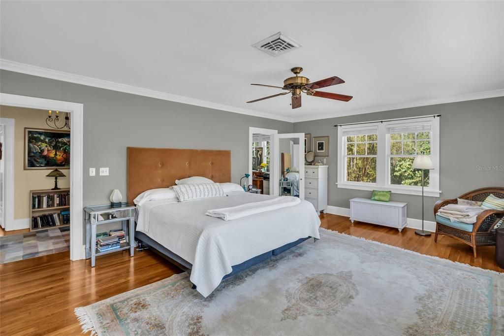 For Sale: $1,450,000 (4 beds, 3 baths, 3746 Square Feet)