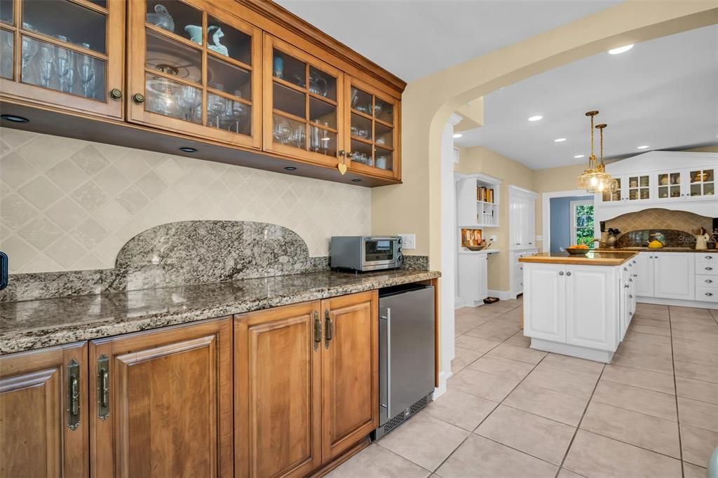 For Sale: $1,450,000 (4 beds, 3 baths, 3746 Square Feet)