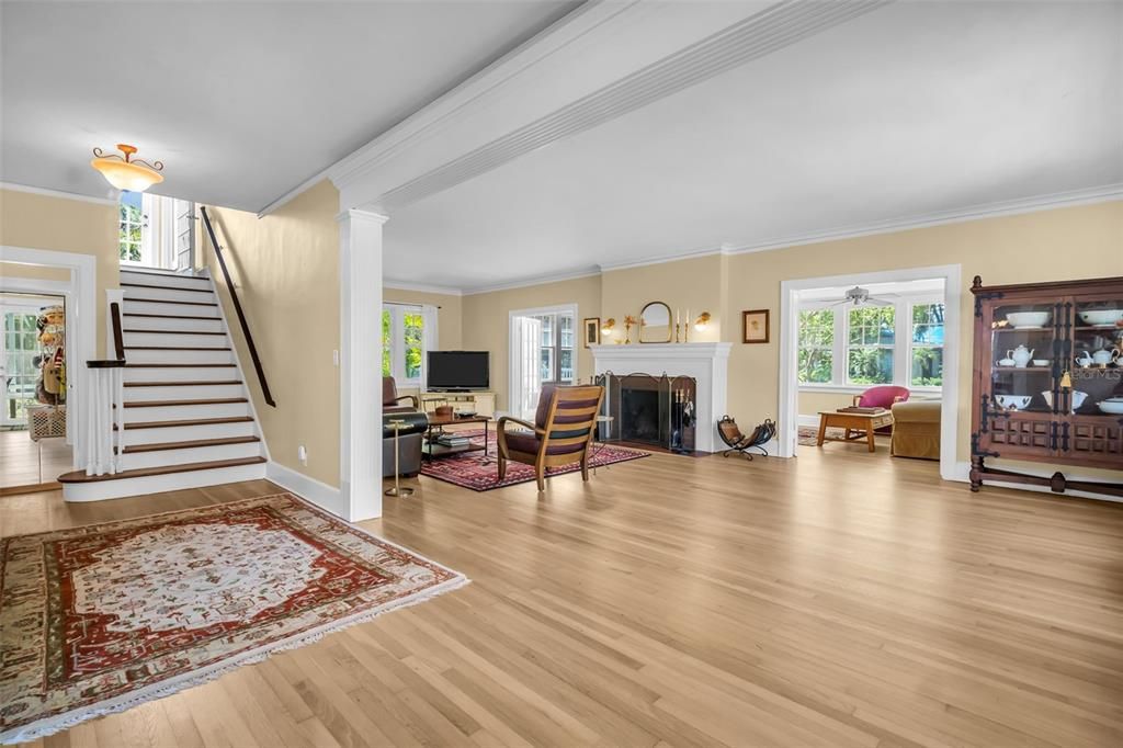 For Sale: $1,450,000 (4 beds, 3 baths, 3746 Square Feet)