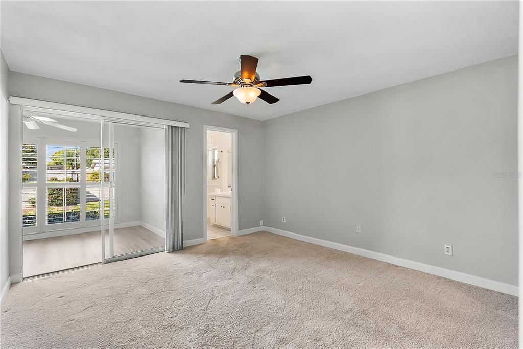 For Sale: $224,000 (2 beds, 2 baths, 1200 Square Feet)