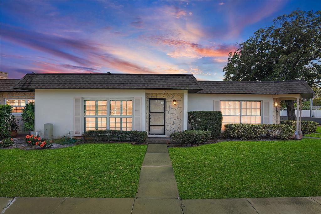 For Sale: $224,000 (2 beds, 2 baths, 1200 Square Feet)