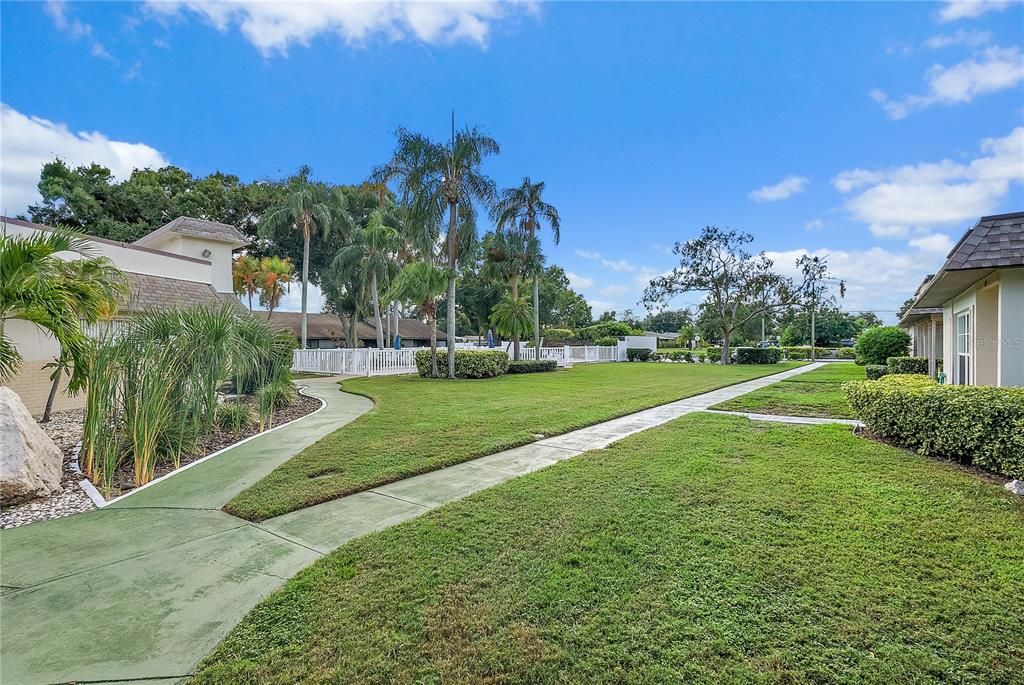 For Sale: $224,000 (2 beds, 2 baths, 1200 Square Feet)