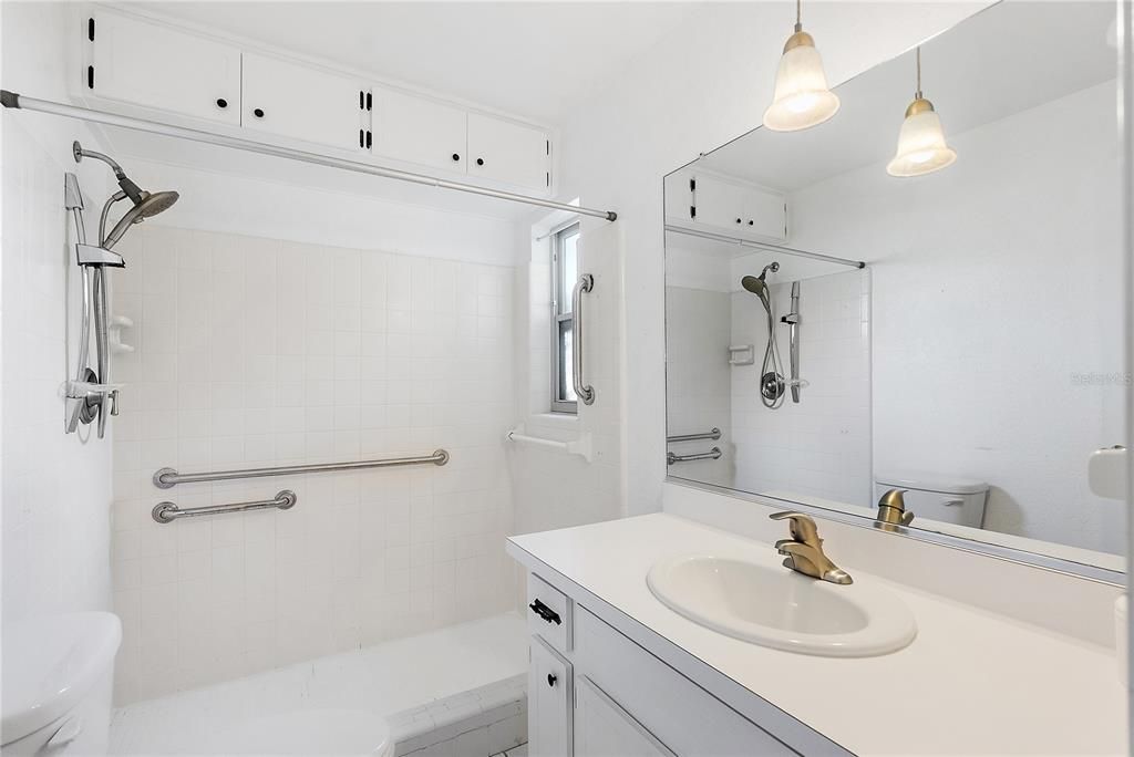 For Sale: $224,000 (2 beds, 2 baths, 1200 Square Feet)