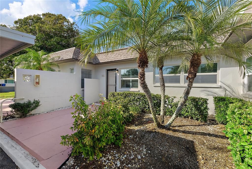 For Sale: $224,000 (2 beds, 2 baths, 1200 Square Feet)