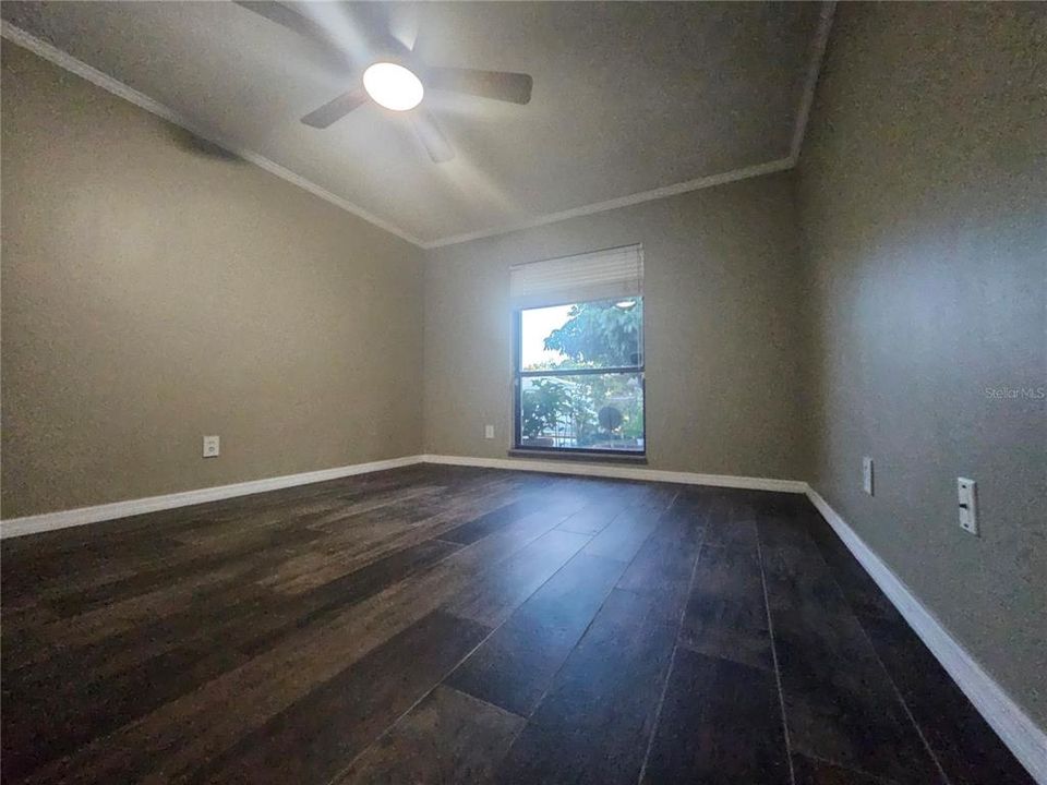 Active With Contract: $370,000 (3 beds, 2 baths, 1700 Square Feet)