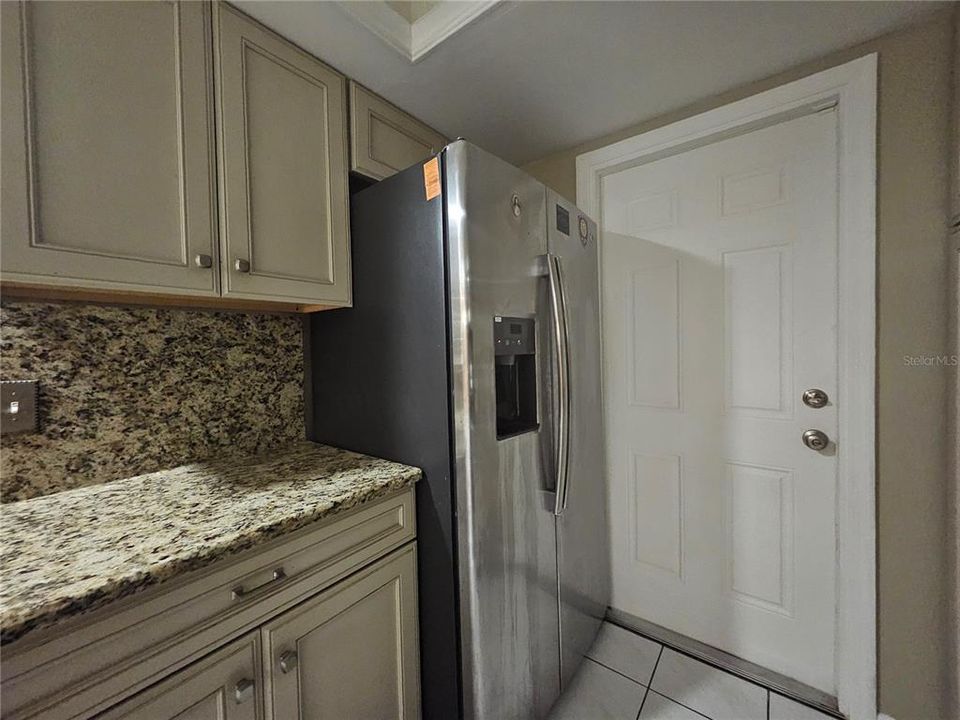 Active With Contract: $370,000 (3 beds, 2 baths, 1700 Square Feet)