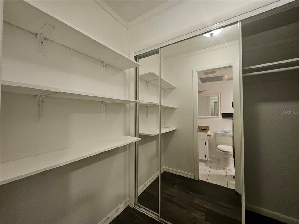 Active With Contract: $370,000 (3 beds, 2 baths, 1700 Square Feet)