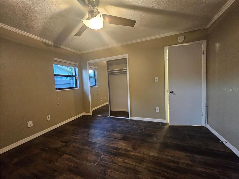 Active With Contract: $370,000 (3 beds, 2 baths, 1700 Square Feet)