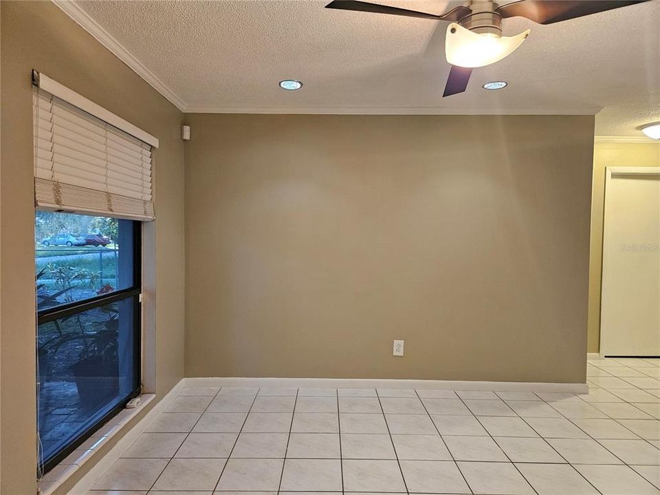 Active With Contract: $370,000 (3 beds, 2 baths, 1700 Square Feet)