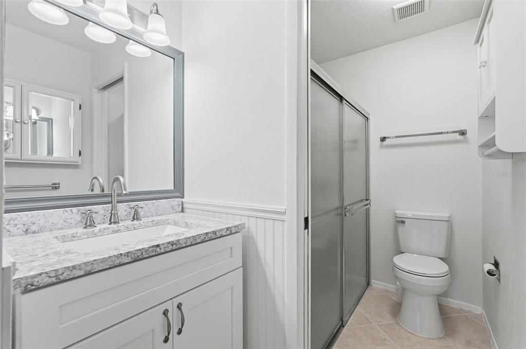 For Sale: $165,000 (2 beds, 2 baths, 1029 Square Feet)