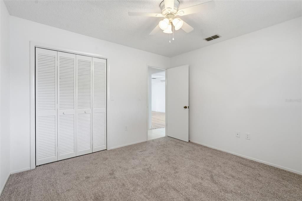 For Sale: $165,000 (2 beds, 2 baths, 1029 Square Feet)