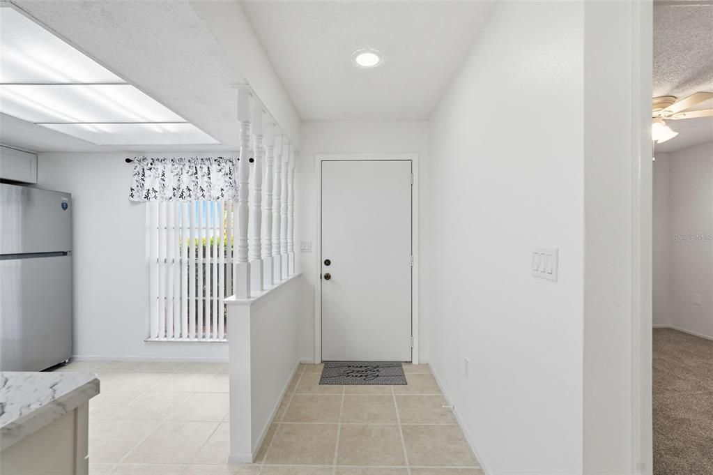 For Sale: $165,000 (2 beds, 2 baths, 1029 Square Feet)