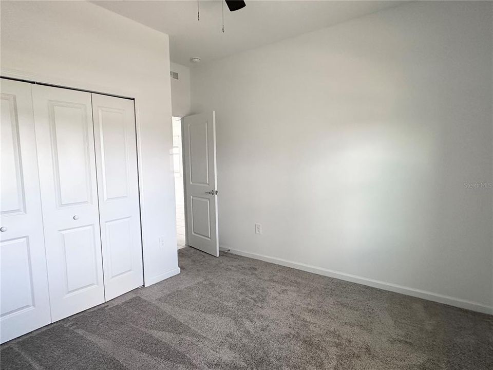 Active With Contract: $2,750 (5 beds, 3 baths, 2524 Square Feet)