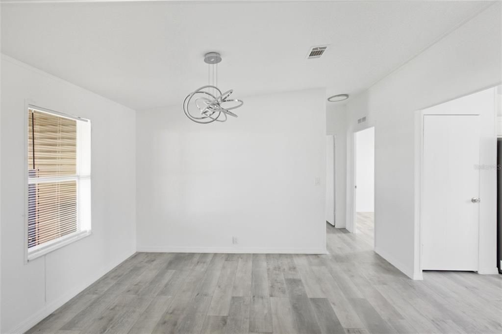 Activo con contrato: $209,990 (3 camas, 2 baños, 1512 Pies cuadrados)