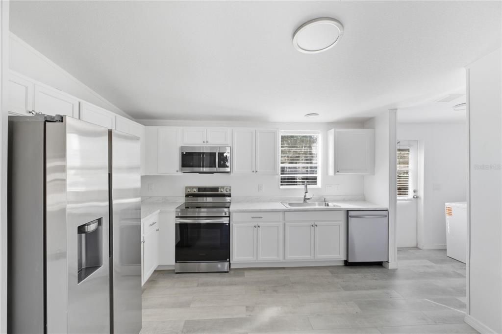 Activo con contrato: $209,990 (3 camas, 2 baños, 1512 Pies cuadrados)