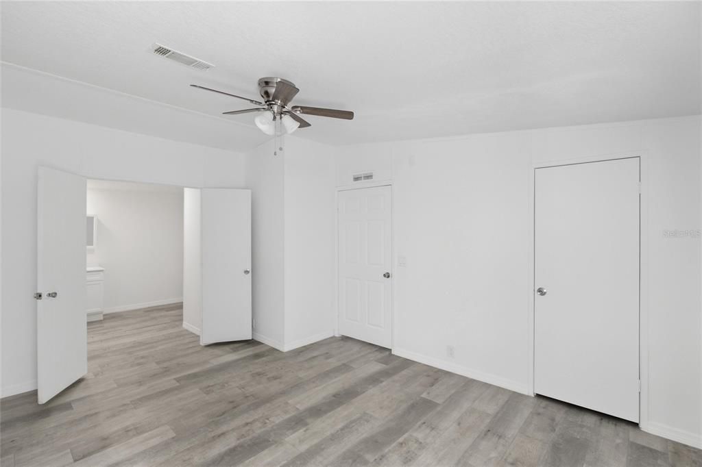 Activo con contrato: $209,990 (3 camas, 2 baños, 1512 Pies cuadrados)