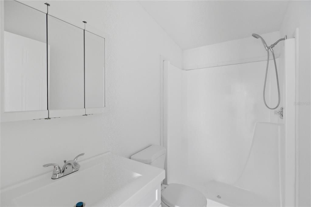 Activo con contrato: $209,990 (3 camas, 2 baños, 1512 Pies cuadrados)