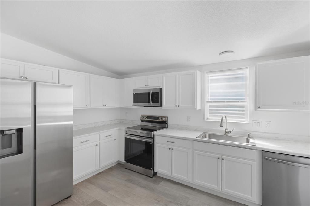 Activo con contrato: $209,990 (3 camas, 2 baños, 1512 Pies cuadrados)